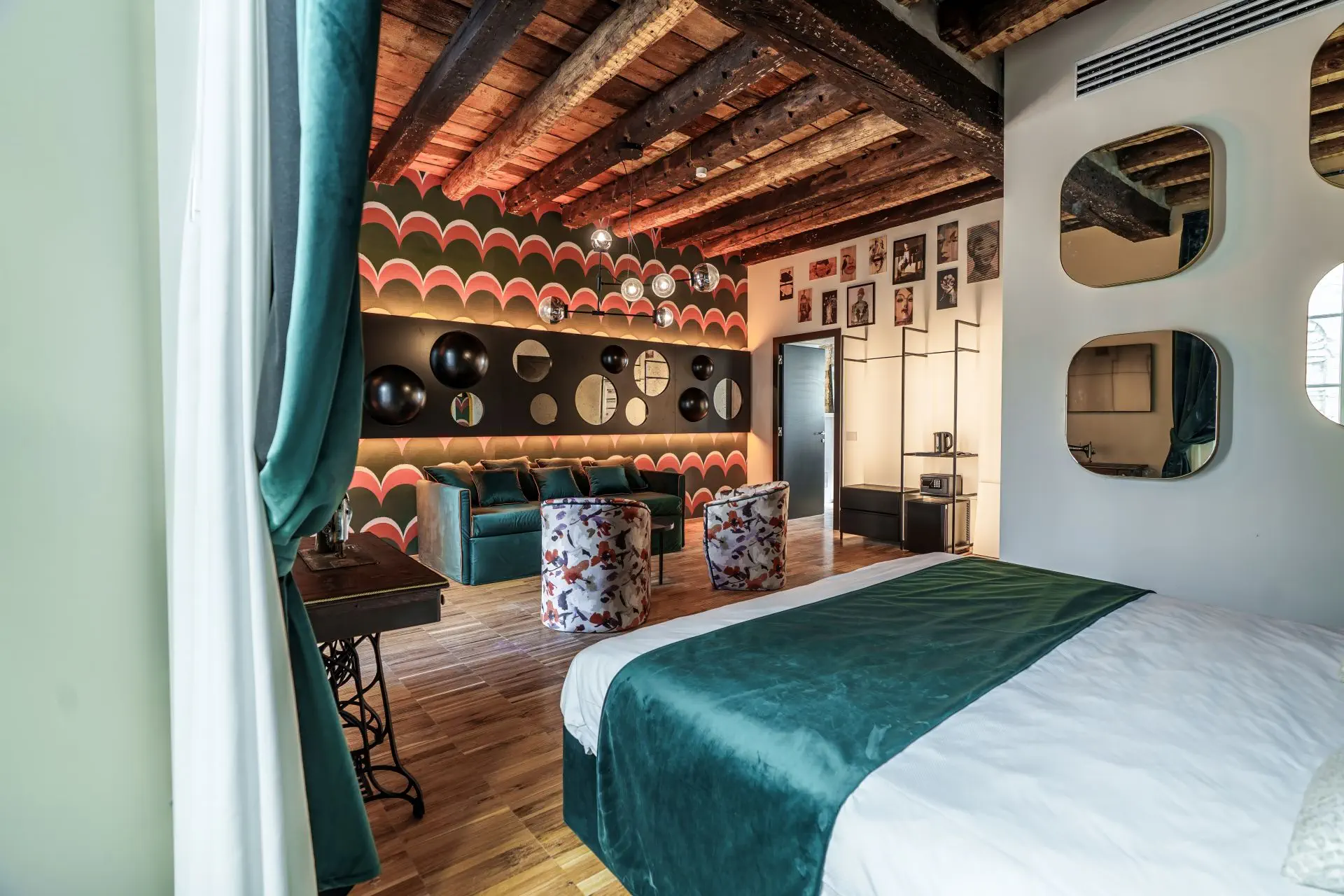 Como Suites -Suite 6 - 010