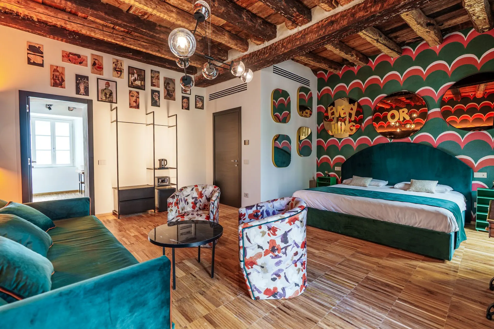 Como Suites -Suite 6 - 012